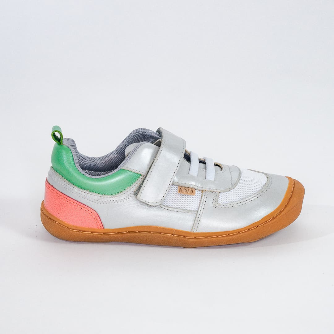Tenis cuero barefoot plateado 3