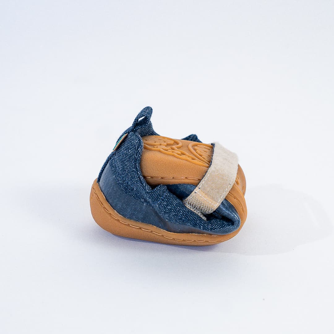 Tenis textil barefoot azul 6