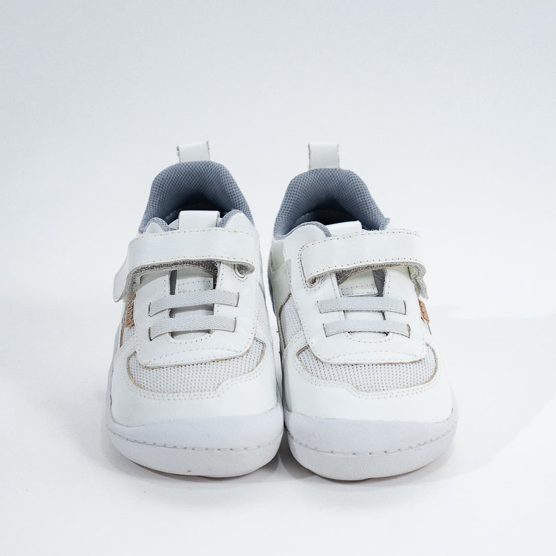 Tenis cuero barefoot blanco 2
