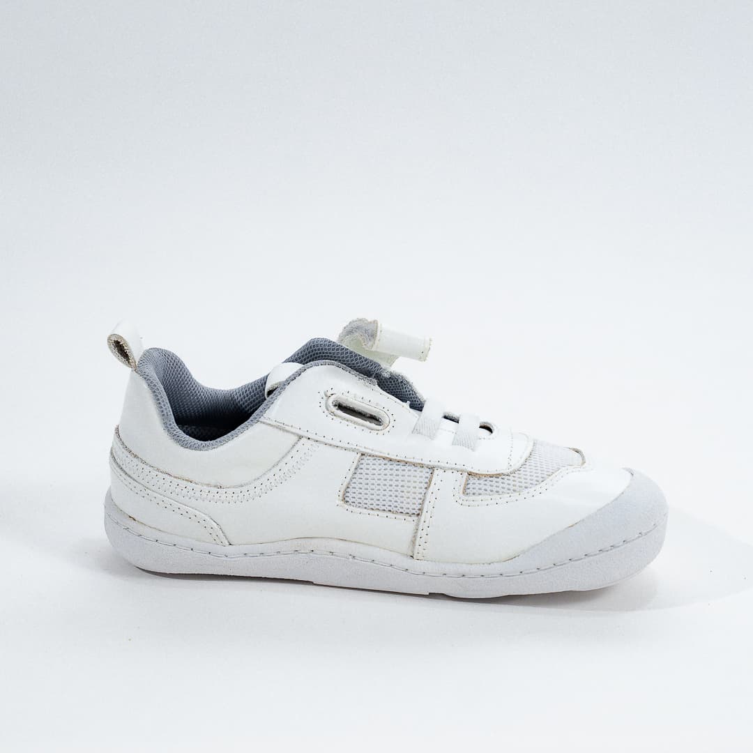 Tenis cuero barefoot blanco 6