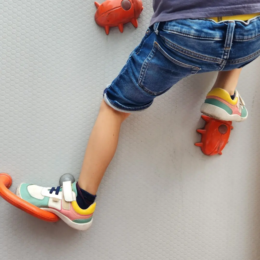 Movimientos naturales del pie - Desarrollo motor infantil