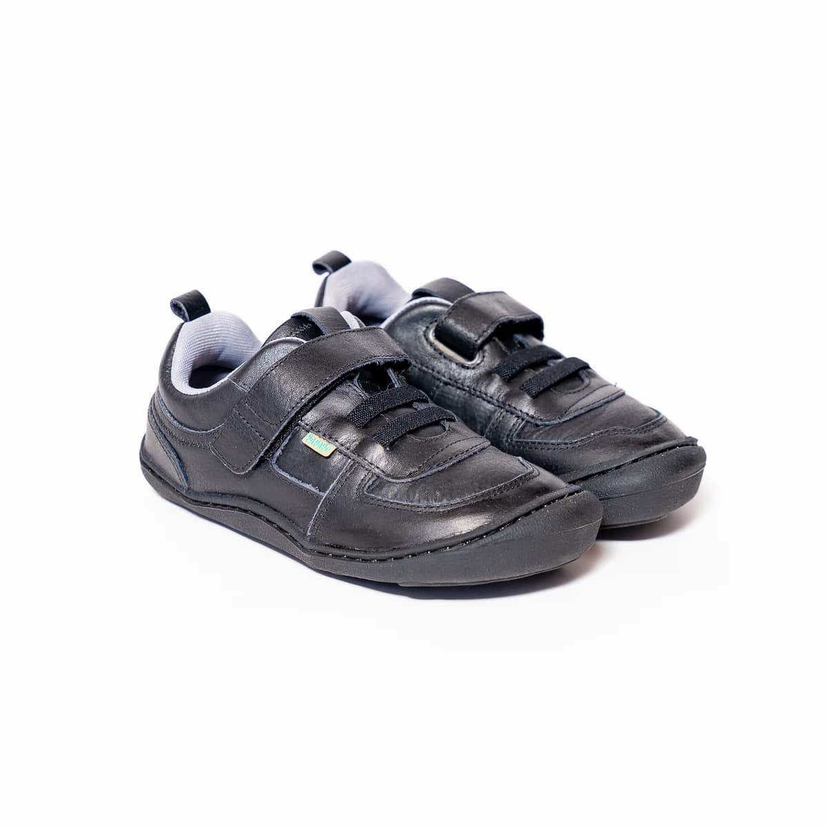 Colegiales barefoot negro 1